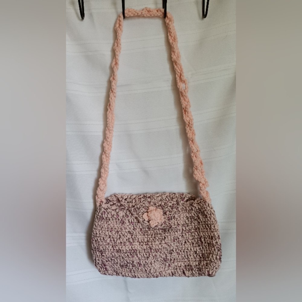 Pink purse - Picture 3 of 4